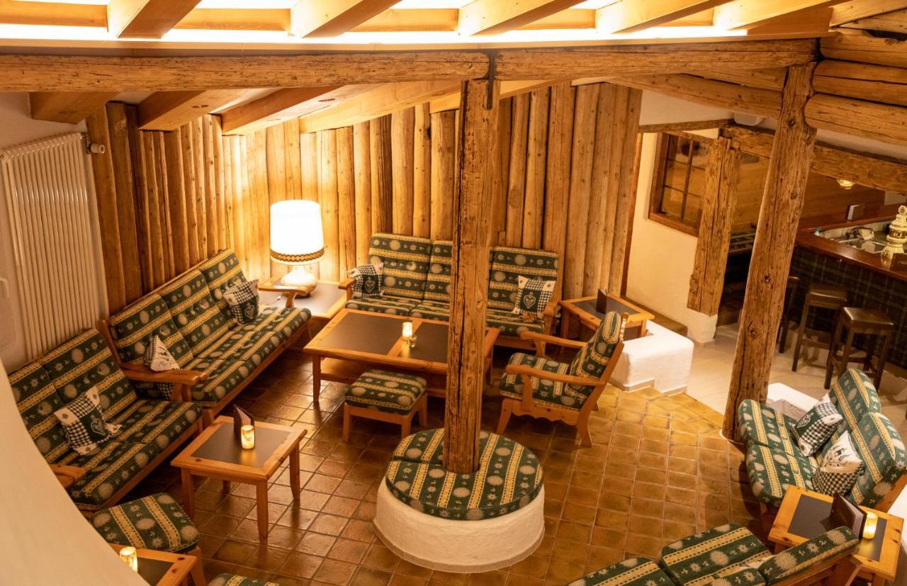Alpenlodge Val Gronda Оберзаксен Екстериор снимка